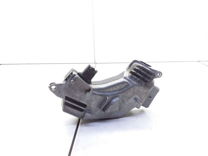Opel Vectra (2002 - 2005)  373010147 Реостат вентилятора печки
