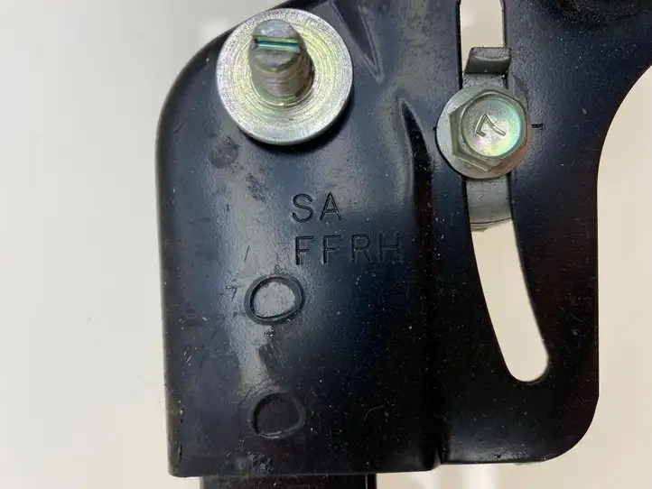 Subaru Forester SG (2006 - 2008) 61240SA000 Направляющая стекла передней двери — фото 2