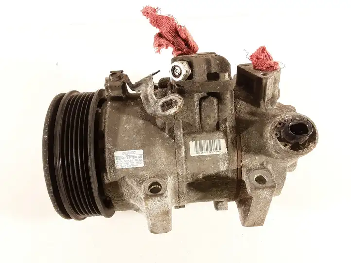 Toyota Verso (2009 - 2012) GE4472601496 Компрессор (насос) кондиционера воздуха — фото 1