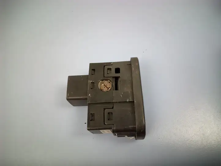 Volvo S80 (1998 - 2004) 9476695 Кнопка стеклоподъемников — фото 4