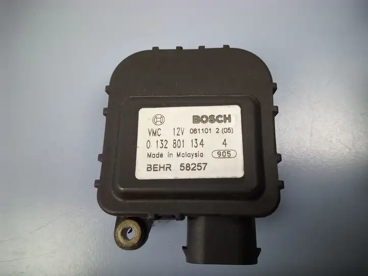 Opel Zafira B (2003 - 2006) 01328011344 Двигатель задвижки потока воздуха — фото 1