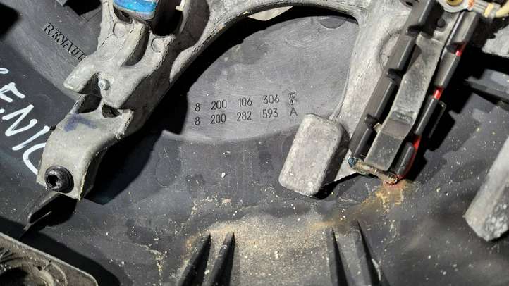 Renault Scenic II -  Grand scenic II (2003 - 2006)  8200106306F Руль