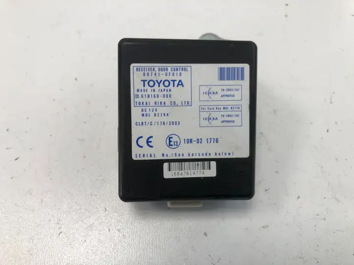 Toyota Corolla Verso E121 (2004 - 2007) 61B168000 Прочие блоки управления — фото 1
