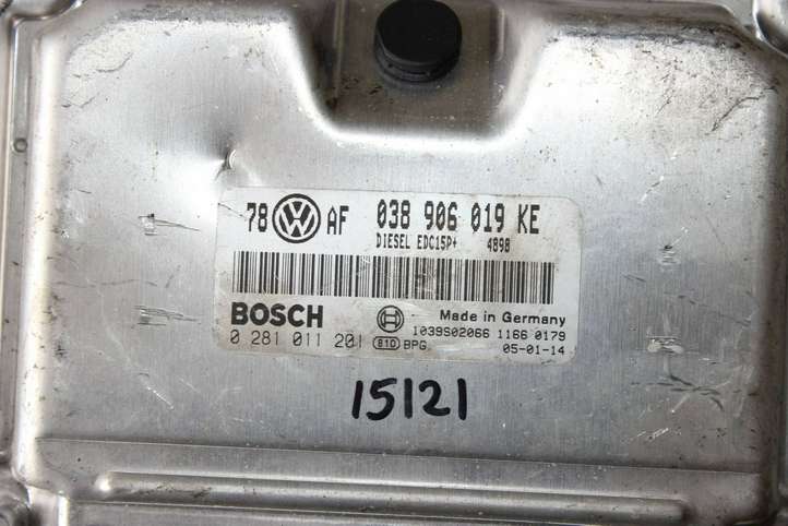 Volkswagen PASSAT B5.5 (2001 - 2005)  038906019KE Блок управления двигателя