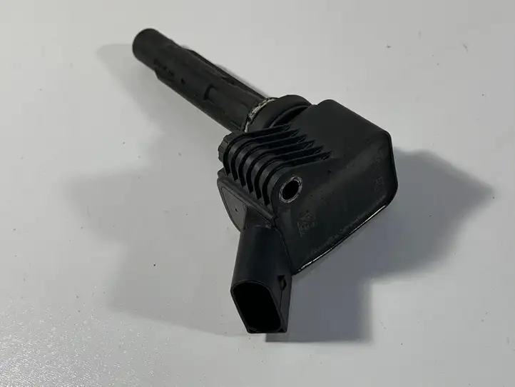 Volkswagen Golf VII (2013 - 2019) 04C905110J Катушка зажигания — фото 2