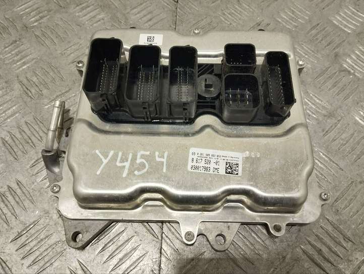 BMW X5 F15 (2013 - 2017)  8617520 Блок управления двигателя