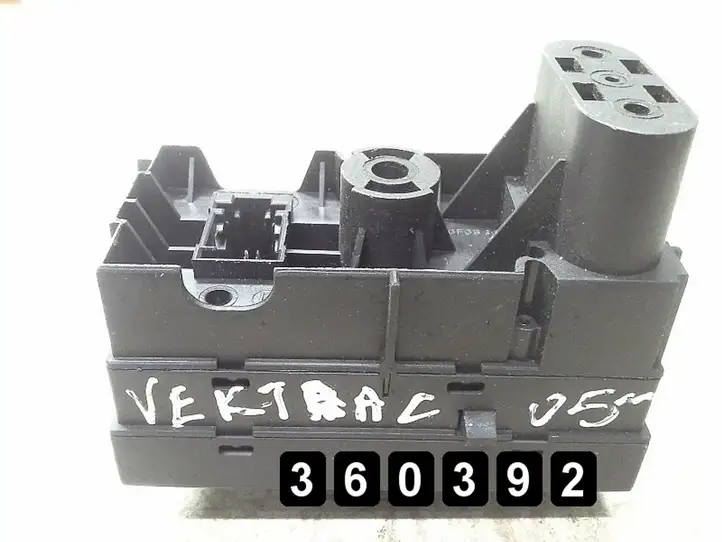 Opel Vectra C (2002 - 2005) 13230798 Другие включатели / ручки/ переключатели — фото 5
