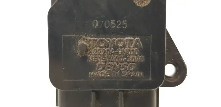 Toyota Corolla Verso AR10 (2004 - 2009) 222040N010 Датчик массового расхода воздуха — фото 2