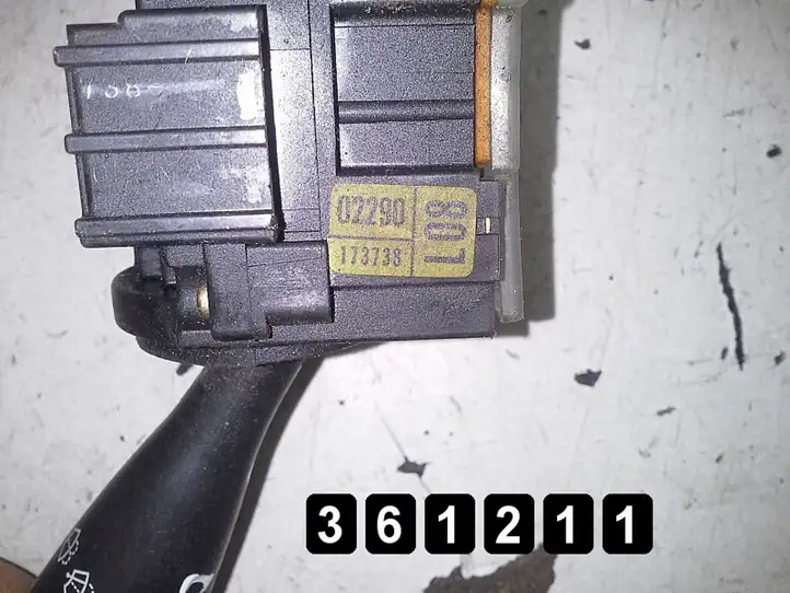 Toyota Corolla E120 E130 (2000 - 2004) 02290173738 KARAVAN Другие включатели / ручки/ переключатели — фото 4