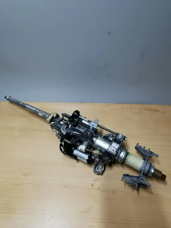 BMW 5 F10 F11 (2009 - 2016) 6789856 Комплект оси рулевого колеса — фото 1