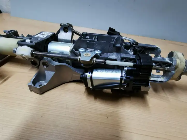 BMW 5 F10 F11 (2009 - 2016) 6789856 Комплект оси рулевого колеса — фото 6