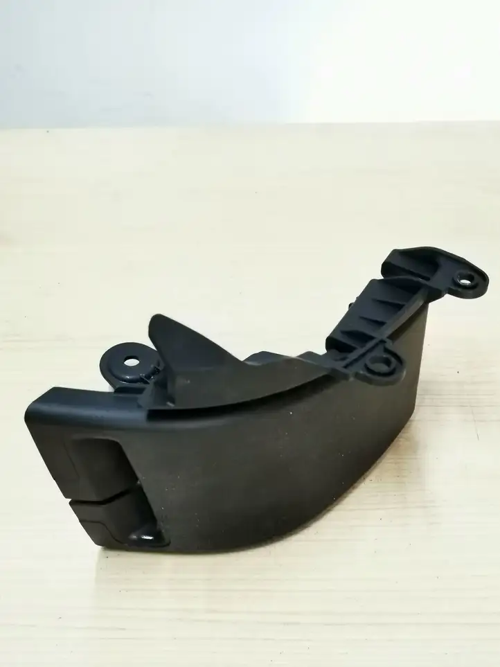 BMW 3 E92 E93 (2005 - 2014) 7139458 Накладка ремня безопасности — фото 1