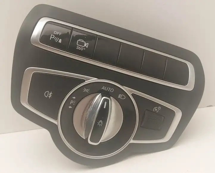 Mercedes-Benz C AMG W205 (2014 - ) Включатель фонарей — фото 3