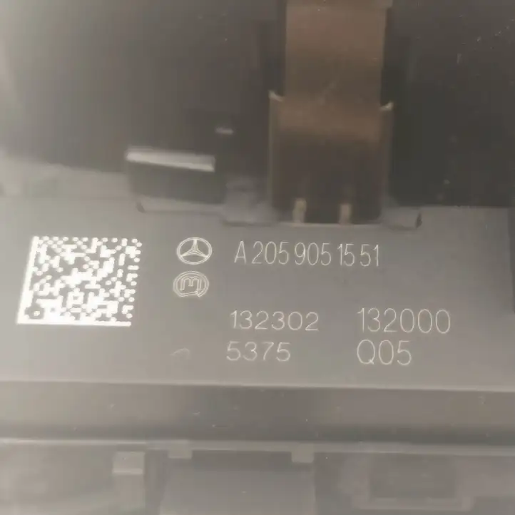 Mercedes-Benz C AMG W205 (2014 - ) Включатель фонарей — фото 6