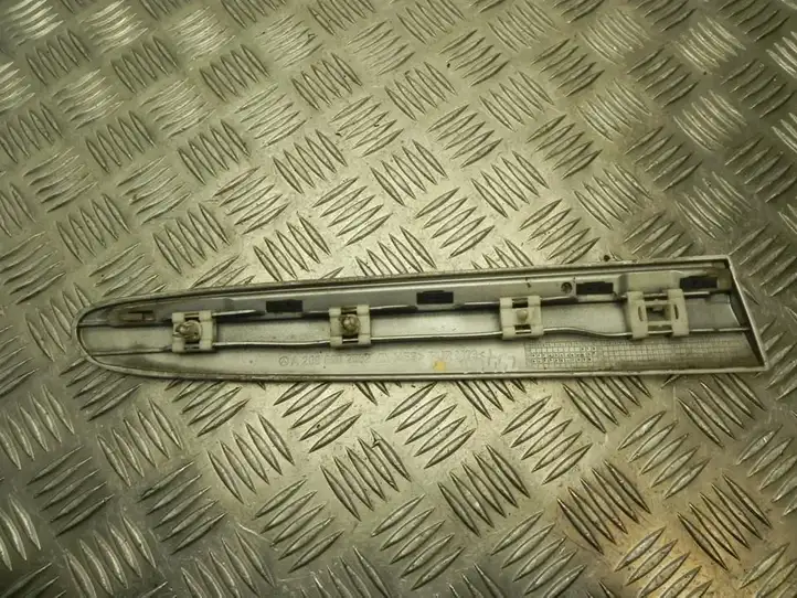Mercedes-Benz CLK A209,C209 (2002 - 2009) A2096902562 Молдинг крыши — фото 5