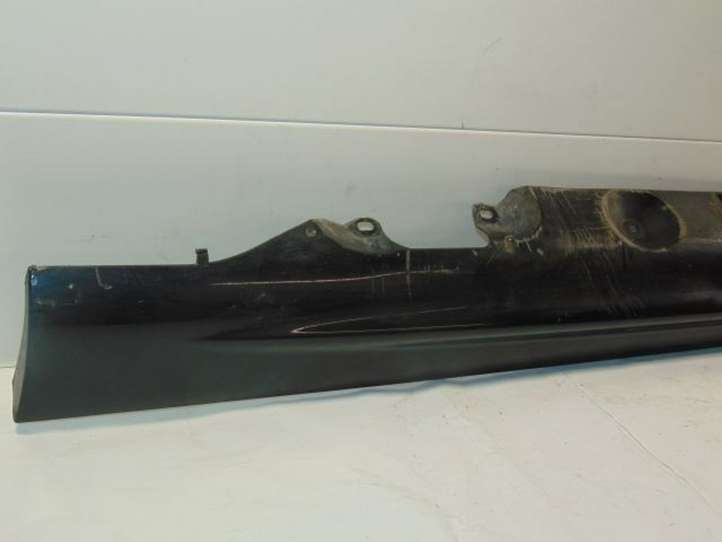 BMW 3 E46 (1998 - 2005)  51718226121 Порог