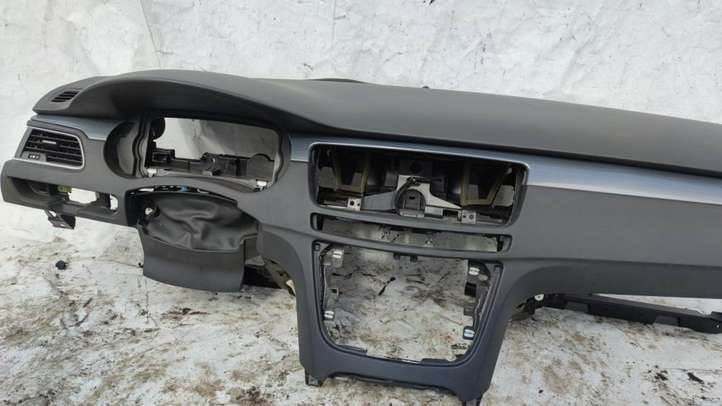 Peugeot 508 (2010 - 2014)  8247X1 Панель