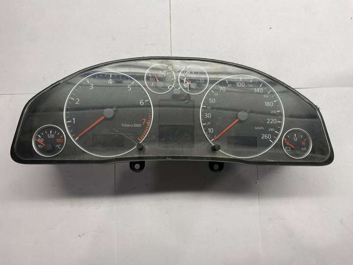Audi A6 (2001 - 2004)  4B0929901 Спидометр (приборный щиток)