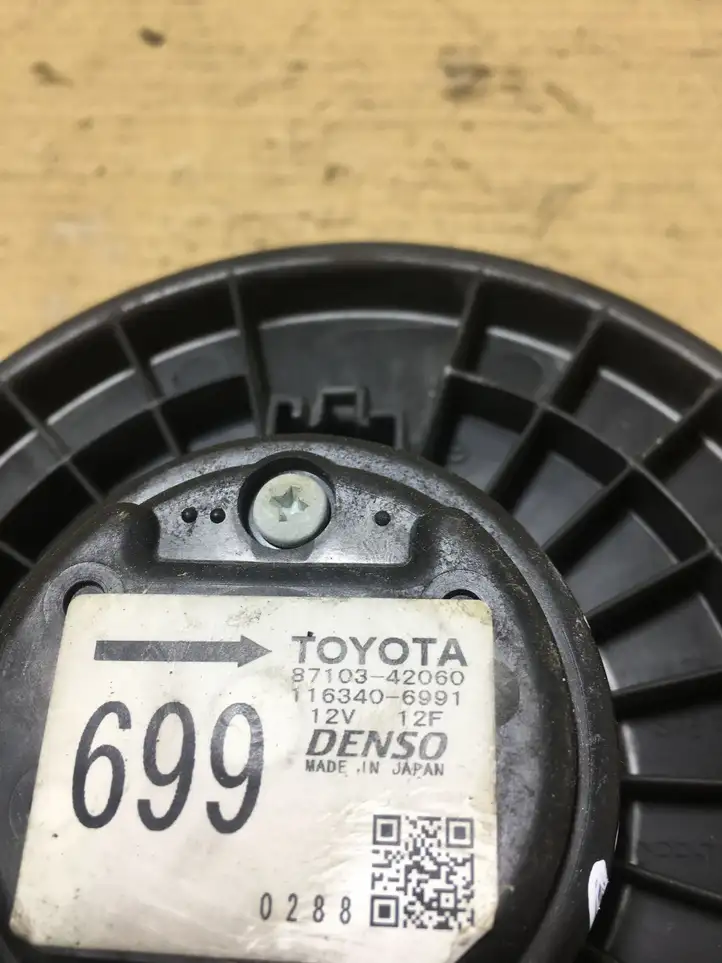 Toyota RAV 4 (XA20) (2000 - 2005) 8710342060 Вентилятор печки — фото 6