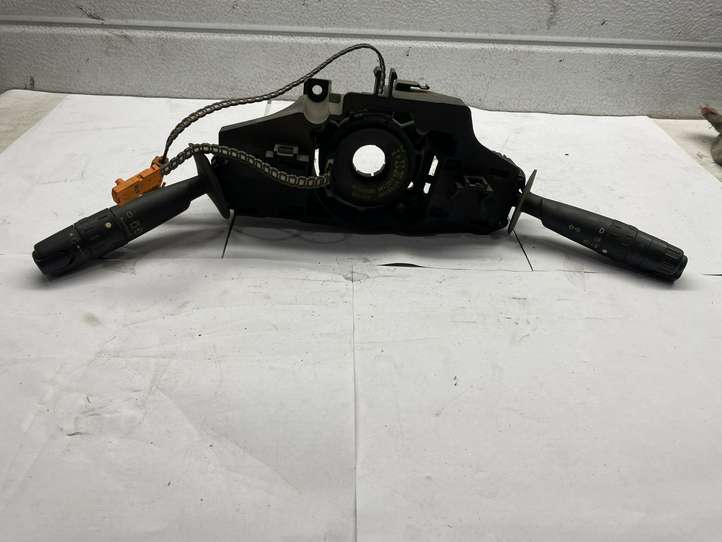 Peugeot 407 (2004 - 2011)  34324502 Комплект ручек