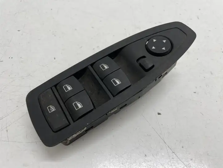 BMW 1 F20 F21 (2011 - 2019) 9208110 Блок кнопок стеклоподъемников — фото 1