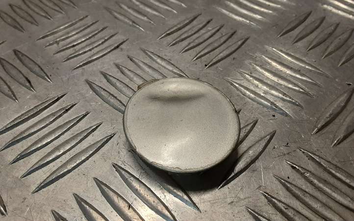 Opel Vectra (2005 - 2009)  09186153 Заглушка буксировочной петли бампера