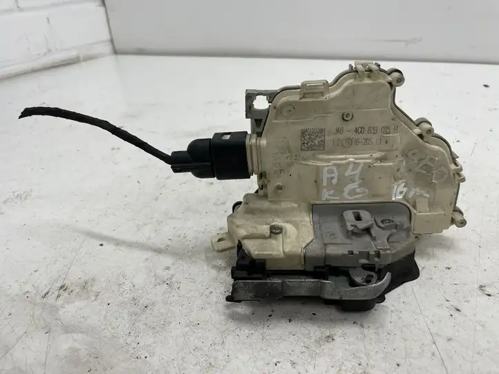 Audi A4 S4 B9 (2015 - 2019) 4G0839015H Замок задней двери — фото 1