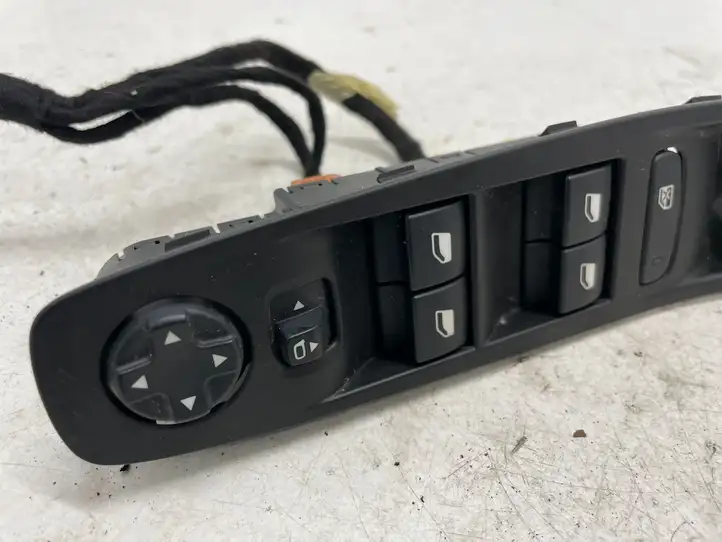 Opel Grandland X (2017 - ) 98319739ZD Блок кнопок стеклоподъемников — фото 2
