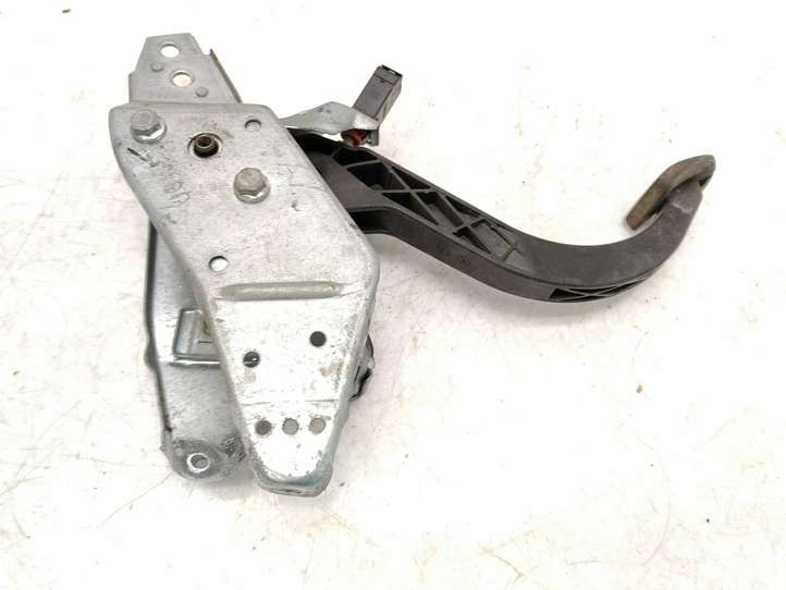 Opel Astra (1998 - 2004)  90539237 Педаль сцепления