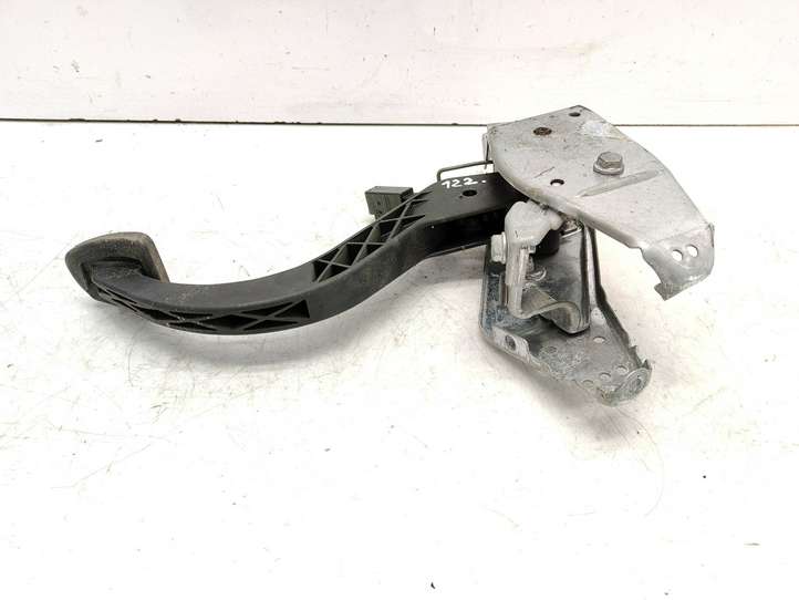 Opel Astra (1998 - 2004)  90539237 Педаль сцепления