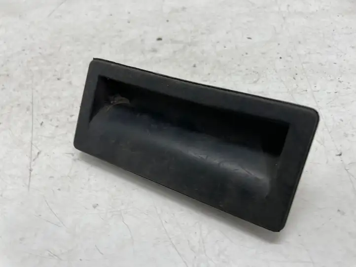 Audi A3/S3 8V (2012 - 2016) 5N0827567T Кнопка закрытия крышки багажника — фото 1