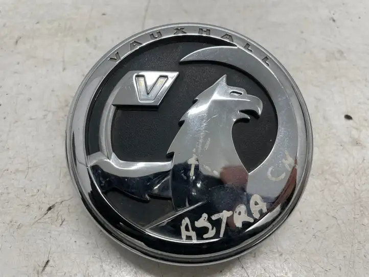 Opel Astra K (2015 - 2020) 13424603 Кнопка закрытия крышки багажника — фото 1