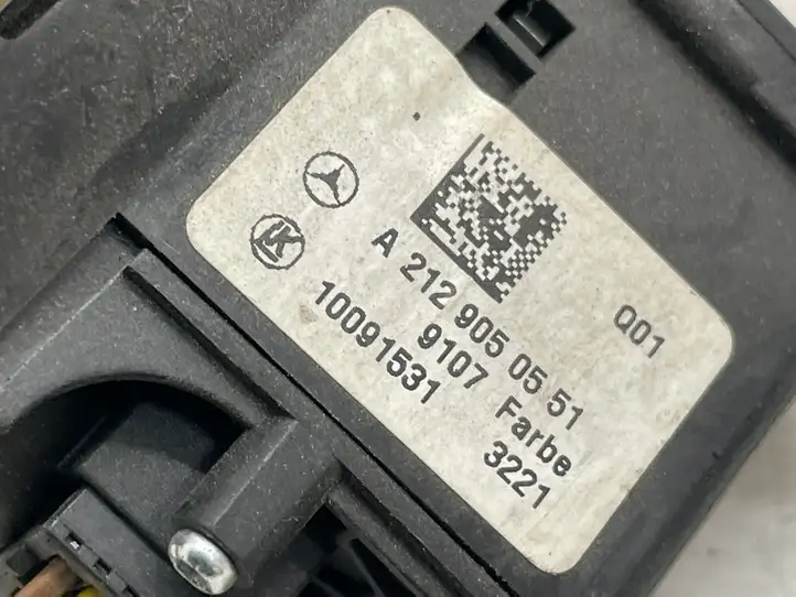 Mercedes-Benz E W212 (2009 - 2016) A2129050551 Включатель фонарей — фото 2