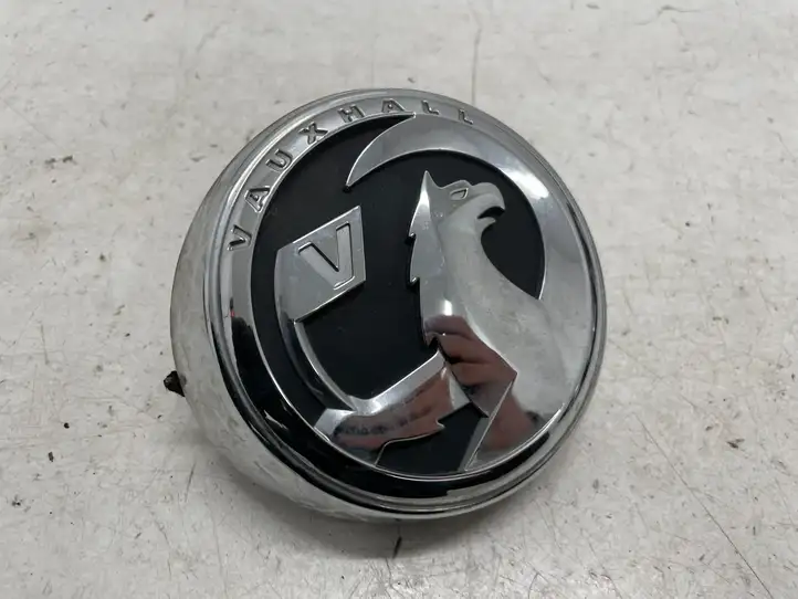 Opel Astra K (2015 - 2020) 39040296 Кнопка закрытия крышки багажника — фото 1
