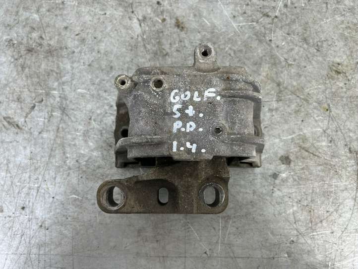 Volkswagen Golf Plus (2004 - 2008)  1K0199262 Подушка двигателя