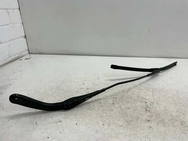 BMW 3 F30 F35 F31 (2012 - 2018) 7260474 Рычаг стеклоочистителя — фото 1