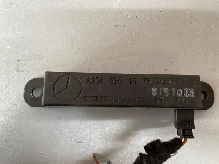 Mercedes-Benz R W251 (2005 - 2013) A1648201575 Блок бесключевого доступа — фото 1