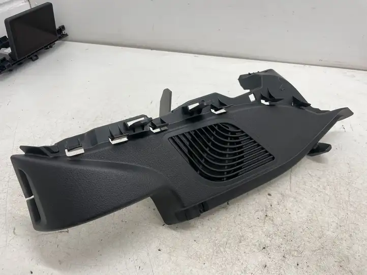 BMW 1 F20 F21 (2011 - 2019) 7221044 Прочая отделка багажника — фото 1