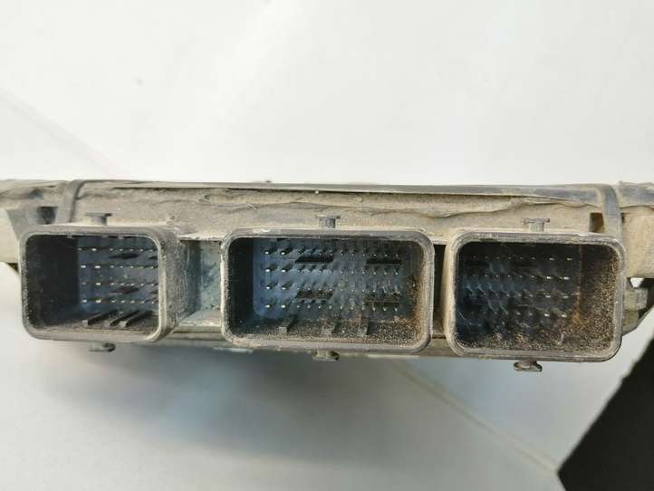 Ford Transit (2000 - 2006)  8U7112A650CB Блок управления двигателя