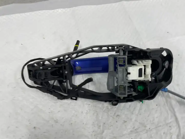 BMW 3 G20 G21 (2019 - ) 9881778 Наружная ручка задней двери — фото 3