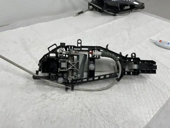 BMW 3 F30 F35 F31 (2012 - 2018) E9XR3 Наружная ручка задней двери — фото 2