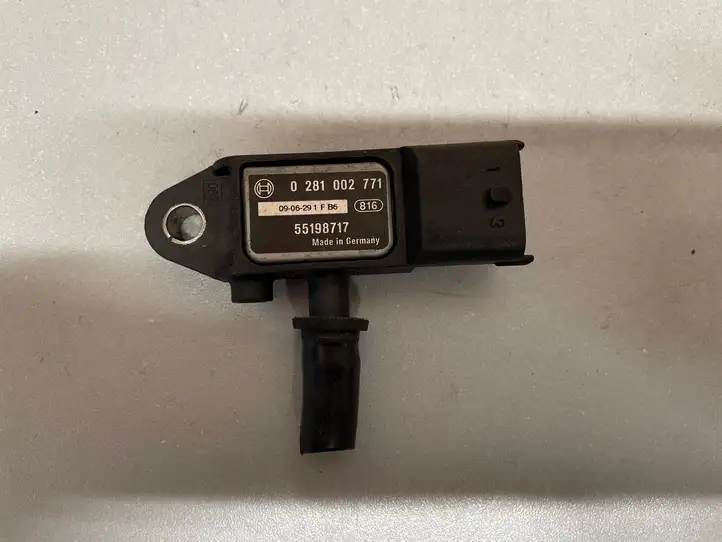Opel Astra H (2004 - 2009) 0281002771 Датчик давления воздуха впуска — фото 1