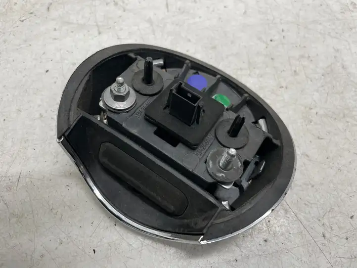 Opel Astra K (2015 - 2020) 13424604 Кнопка закрытия крышки багажника — фото 2