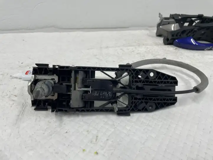Volkswagen Golf VII (2013 - 2019) 5N0837885H Наружная ручка двери — фото 2
