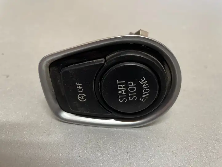 BMW 3 F30 F35 F31 (2012 - 2018) 925073402 Включатель зажигания и стартера — фото 1