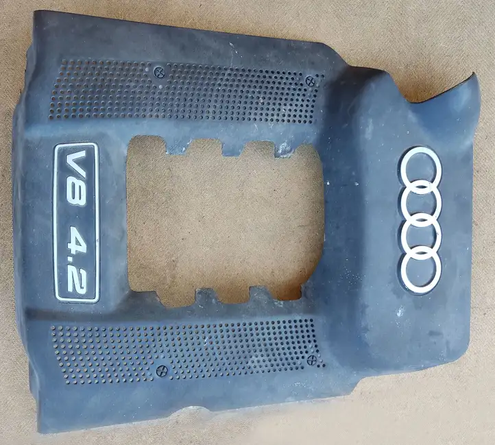 Audi A4 S4 B6 8E 8H (2000 - 2006) 077103935P Крышка двигателя декоративная — фото 1