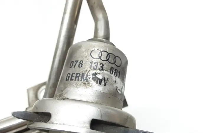 Audi A6 S6 C5 4B (2001 - 2004) 078133681 Магистральная топливная трубка — фото 2