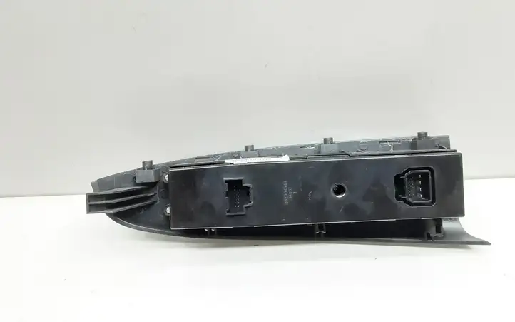 Kia Carnival (2006 - 2014) 935704D3200T Кнопка стеклоподъемников — фото 3