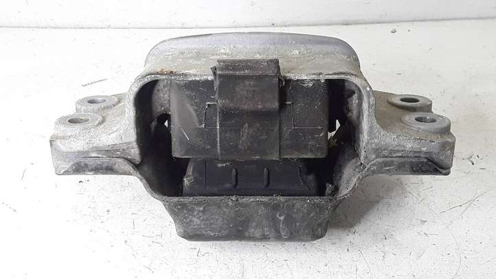 Volkswagen Touran I (2003 - 2010)  1K0199555 Подушка двигателя