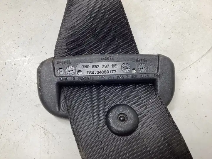Volkswagen Touareg II (2010 - 2018) 7N0857737DE Задний ремень безопасности — фото 3
